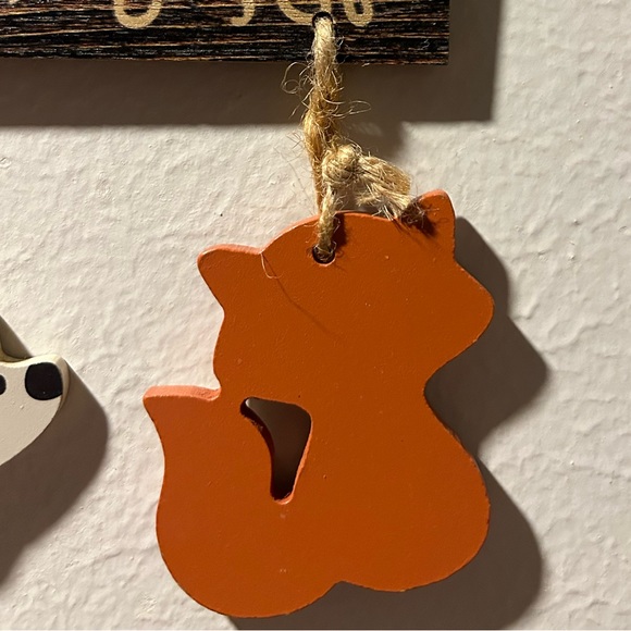 Hello Fall Dangle Sign - Picture 4 of 5
